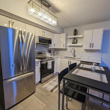 Modern & Luxurious Suites In Surrey Luaran gambar