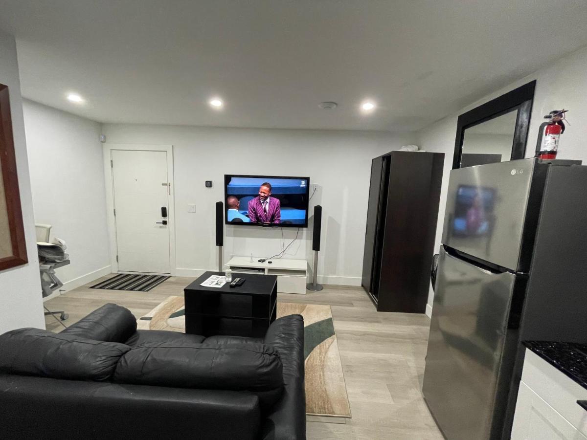 Modern & Luxurious Suites In Surrey Luaran gambar