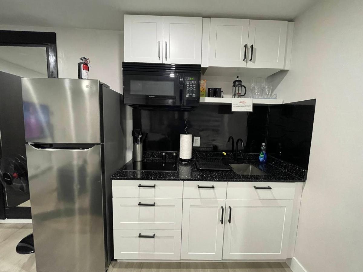 Modern & Luxurious Suites In Surrey Luaran gambar