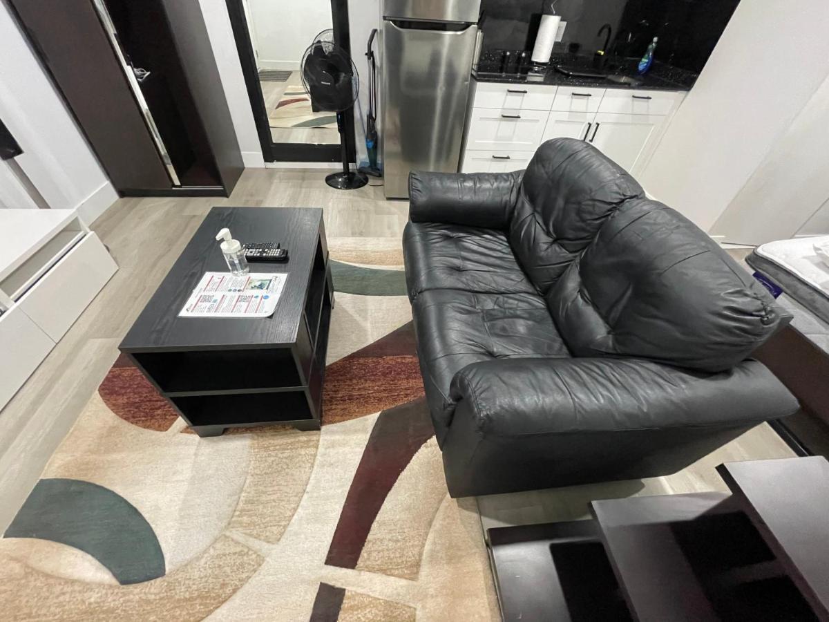 Modern & Luxurious Suites In Surrey Luaran gambar