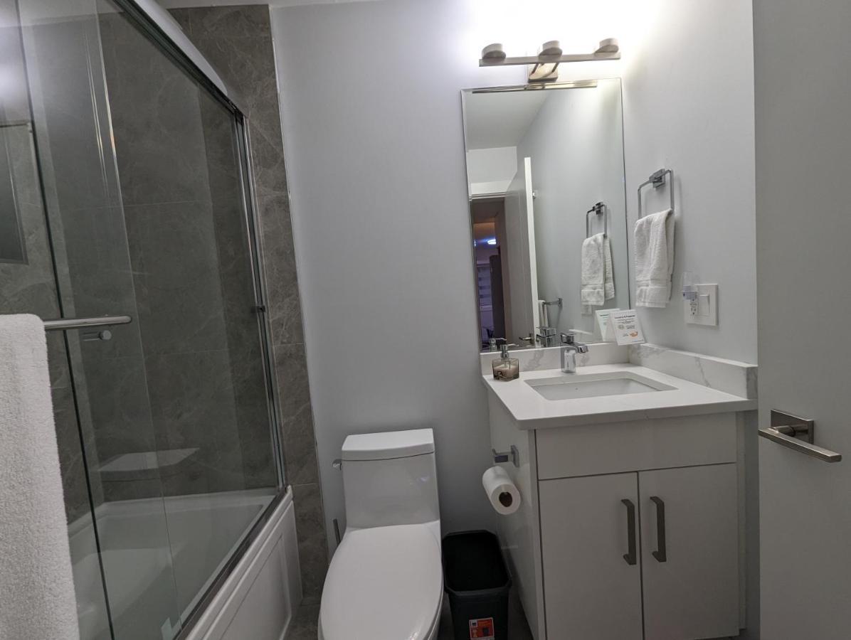 Modern & Luxurious Suites In Surrey Luaran gambar
