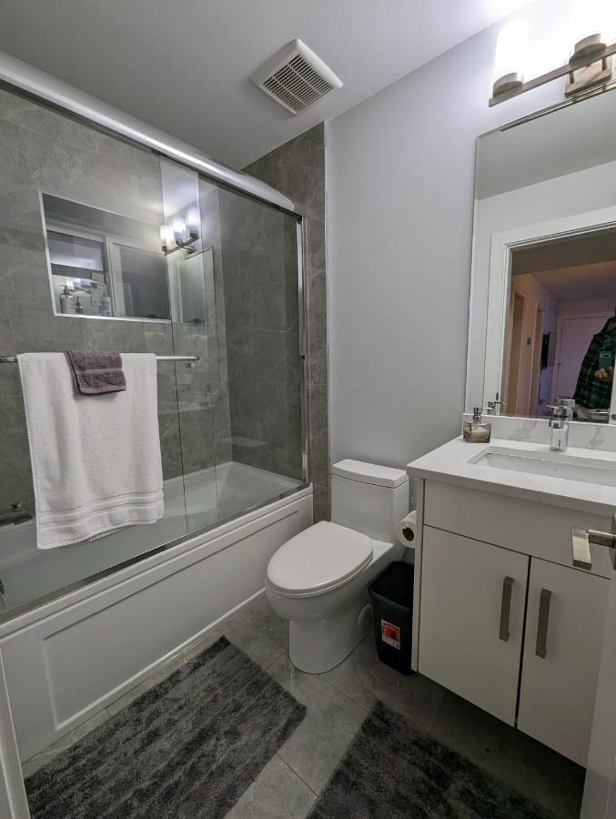 Modern & Luxurious Suites In Surrey Luaran gambar