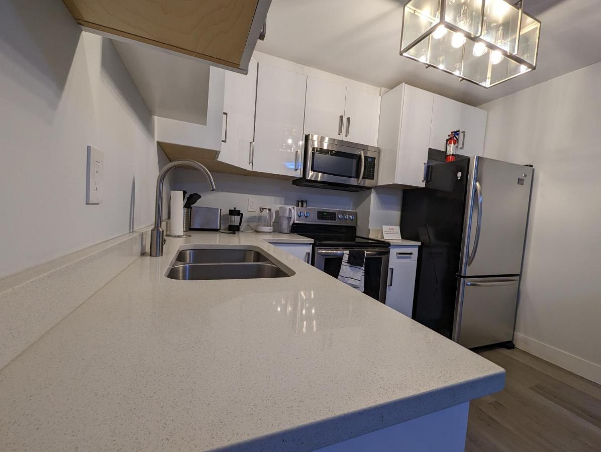 Modern & Luxurious Suites In Surrey Luaran gambar